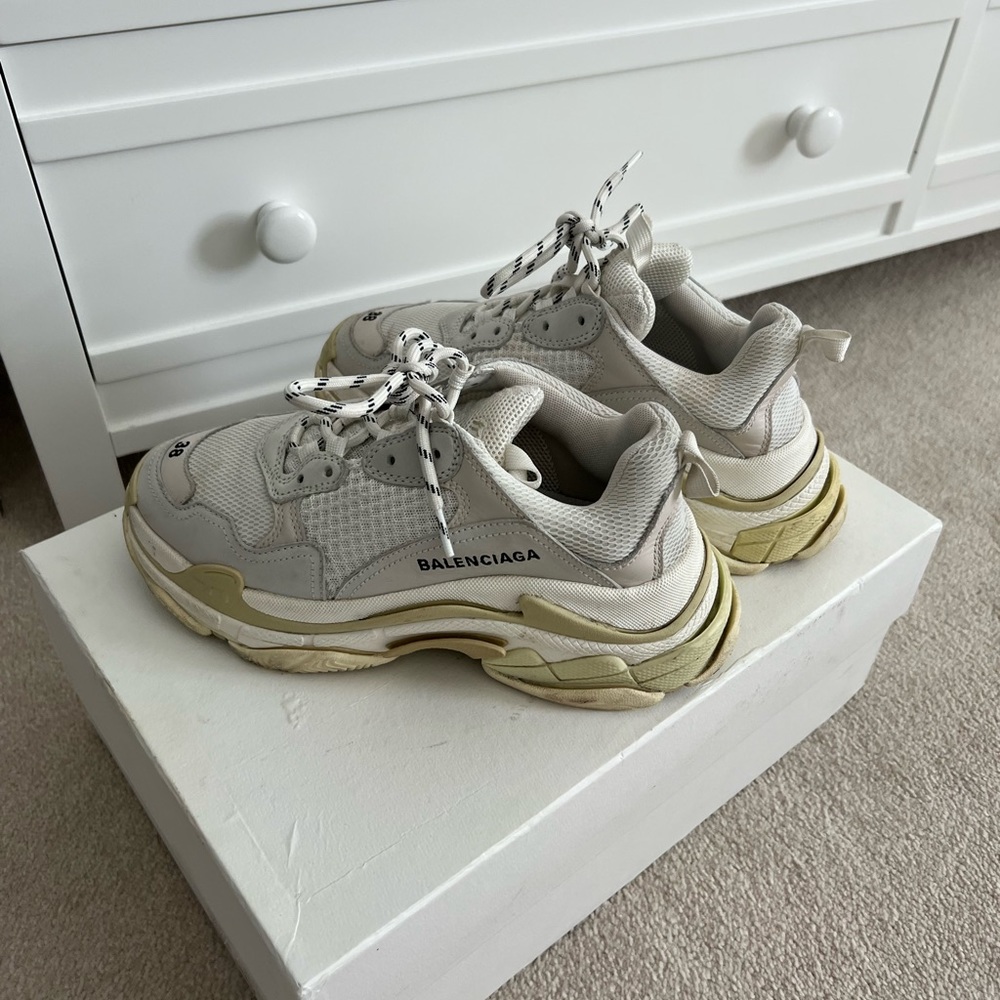 Balenciaga Women’s White/Ecru Triple S